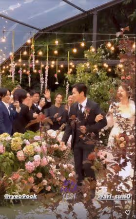 團魂炸裂！厲旭下跪娶妻　SJ到齊婚禮「韓庚、起范、強仁全來了」