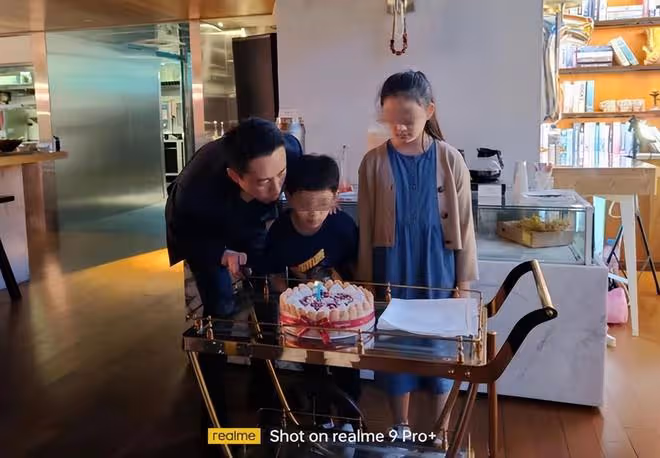 汪小菲「愛妻日」領證!與嬌妻十指緊扣秀恩愛,女方超大鑽戒搶鏡