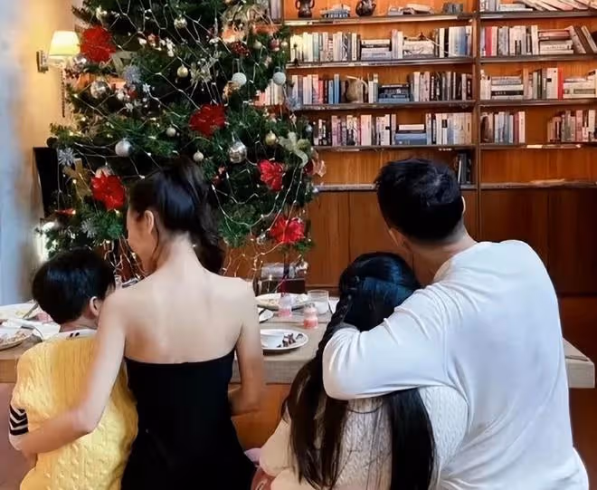 汪小菲「愛妻日」領證!與嬌妻十指緊扣秀恩愛,女方超大鑽戒搶鏡