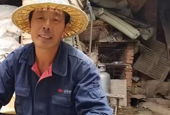 回顧:51歲工人瞞家裡人去高考,畢業沒公司敢要,無奈干回老本行