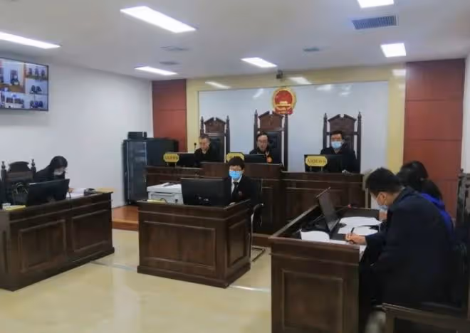 回顧:58歲大哥艱難救下溺水男孩,被男孩母親狀告:全是你的錯