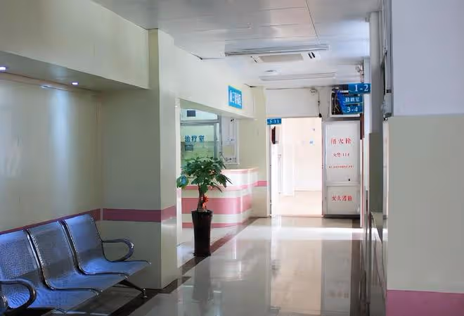 回顧:58歲大哥艱難救下溺水男孩,被男孩母親狀告:全是你的錯