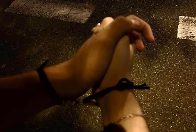 回顧河北女教師坐月子期間,被要求伺候全家人後,連砍婆婆7刀