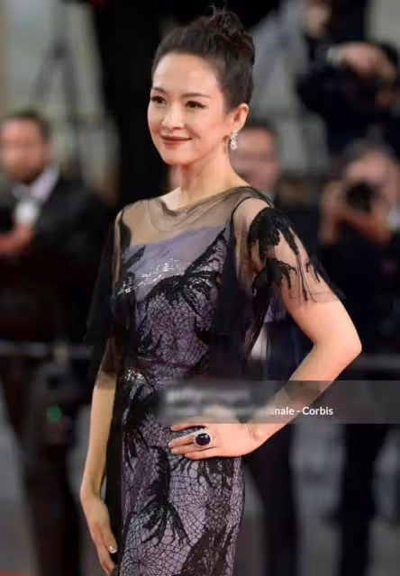 當45歲章子怡和37歲楊冪同框，我才發現骨相美和皮相美的差別