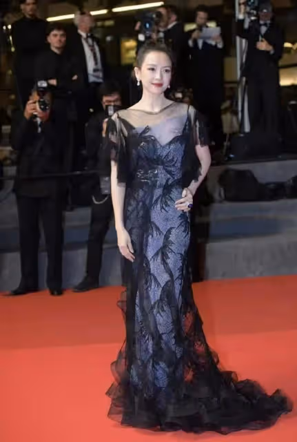 當45歲章子怡和37歲楊冪同框，我才發現骨相美和皮相美的差別