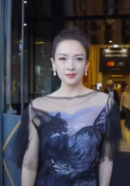 當45歲章子怡和37歲楊冪同框，我才發現骨相美和皮相美的差別
