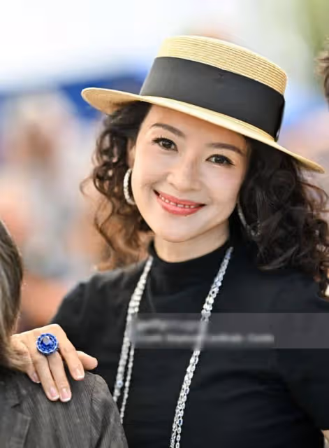 當45歲章子怡和37歲楊冪同框，我才發現骨相美和皮相美的差別