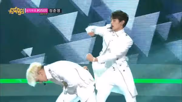 SHINee開唱〈Everybody〉輪到鍾鉉時⋯ 珉豪對天空做舞步全場哭了