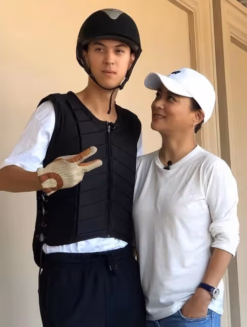 李玲玉混血兒子帥到犯規!190個頭歐美范十足,高顏值像媽媽