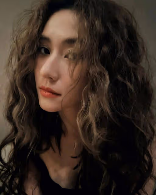 賭王千金突改造型,網友大讚野性美!更神似阿嬌?