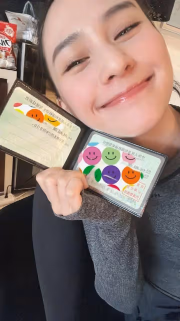 賭王千金突改造型,網友大讚野性美!更神似阿嬌?