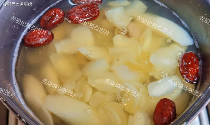女性朋友要多喝,滋養養顏,補血安神,健脾祛濕,皮膚白嫩氣色好