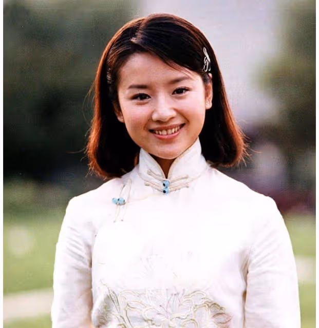 娛樂圈中的5位玉女派：個個美如天仙、魅力獨特，如今依舊迷人