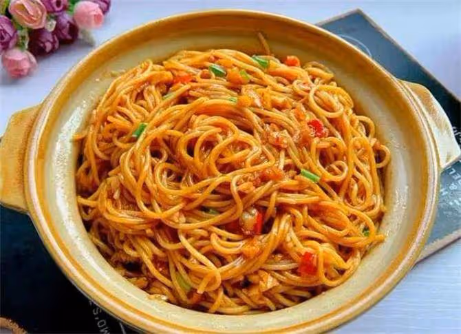飯店的涼拌面為啥那麼好吃?料汁是關鍵,大廚毫不保留分享給你