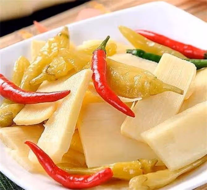 竹筍怎麼泡又脆又好吃?泡椒脆筍簡單的做法,隨取隨吃,酸辣可口