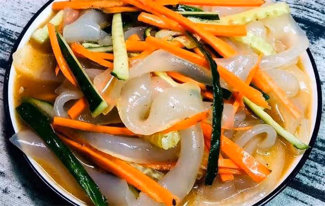 涼皮怎麼調汁才好吃?教你在家就能做,再也不用去外面買了