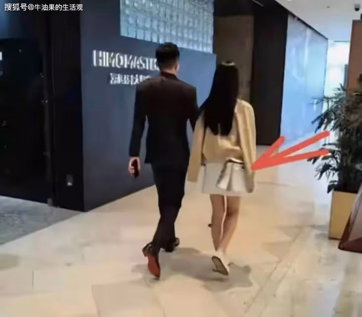 汪小菲曬結婚證官宣再婚,小梅戴鴿子蛋鑽戒細節拉滿,大S送上祝福