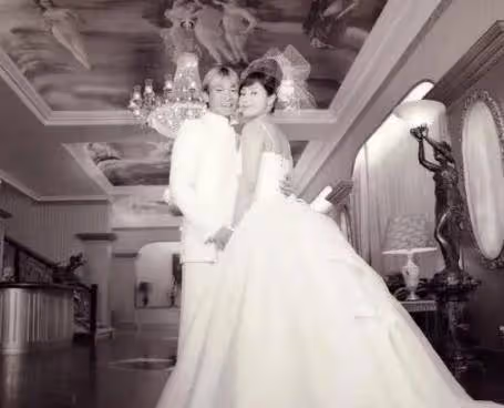 只知道劉德華結婚了，卻不知道她結婚照這麼美，難怪一直沒公開！