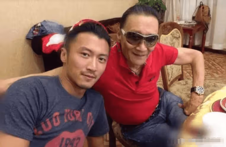 謝賢病重甦醒,竟向兒子提出驚人要求,直接把張柏芝嚇傻了