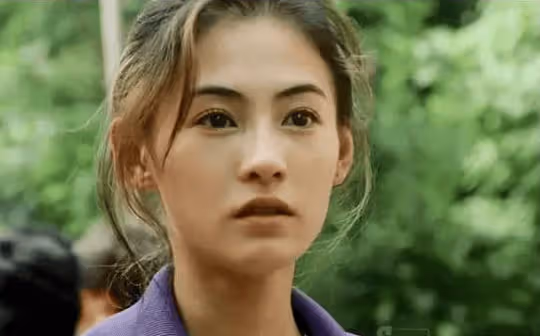 張柏芝媽媽戴莎莉:50歲還演三級片,曾大罵謝霆鋒全家人都是戲