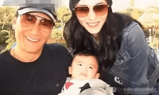 張承禮改名謝承禮,謝賢開家庭會議公布喜訊,王菲哭著讓謝霆鋒給個說法