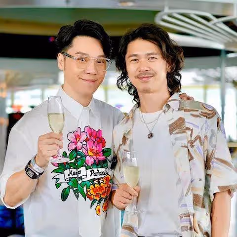 前TVB男藝人再拍男男配對節目,內容更大膽,與丈夫相愛15年恩愛依舊