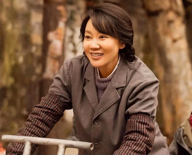 《生萬物》:錐子臉、尖鼻子演年代劇「村花」,誰的審美出了問題