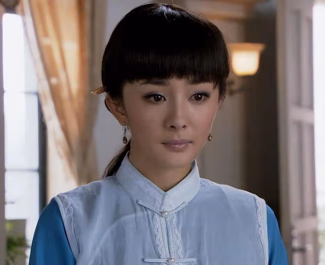 《生萬物》:錐子臉、尖鼻子演年代劇「村花」,誰的審美出了問題