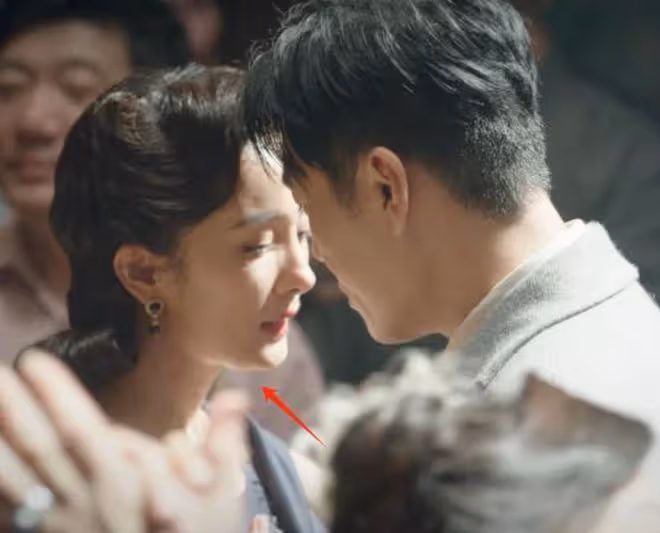 《生萬物》:錐子臉、尖鼻子演年代劇「村花」,誰的審美出了問題