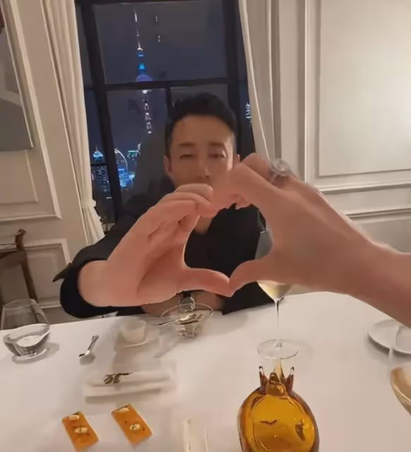 馬筱梅首次回應新婚大方得體,和汪小菲吃法餐看夜景,過二人世界
