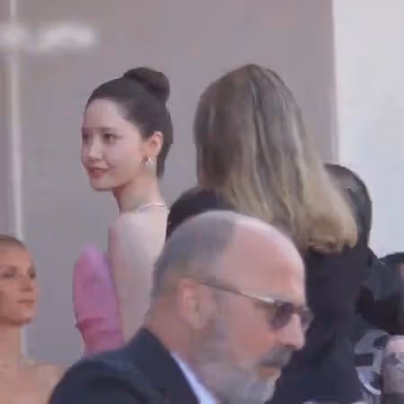 潤娥坎城影展遇種族歧視!女保鑣疑似只讓白人拍照 影片惹怒韓網