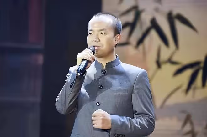 回顧:擊敗北大才子,獲詩詞大會冠軍的外賣小哥,如今怎樣了