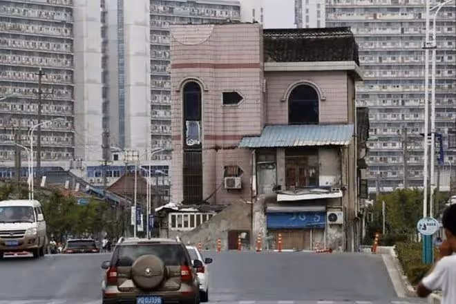 回顧上海釘子戶張新國：為多要房子和賠償，霸路14年，一分沒多賺