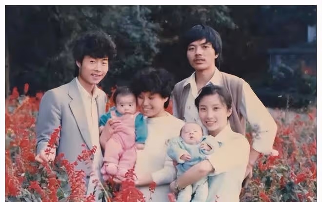 回顧貴州男童被拐,父親跳樓,母親25年後發現,兒子是好友