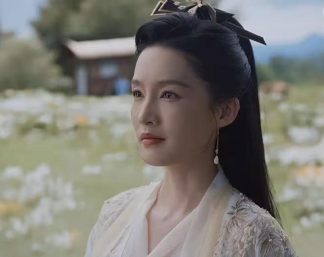 女演員長相很重要，《慶餘年2》48歲李小冉出場，才明白人間尤物