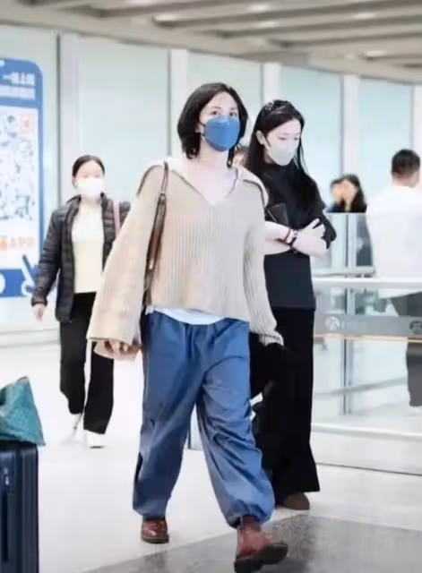同是王菲基因，竇靖童和李嫣近照，差別怎麼這麼大