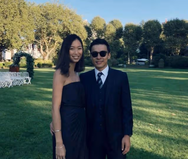 霍啟剛三弟未婚妻曬鑽戒，和郭晶晶相比，霍家的「偏心」很明顯