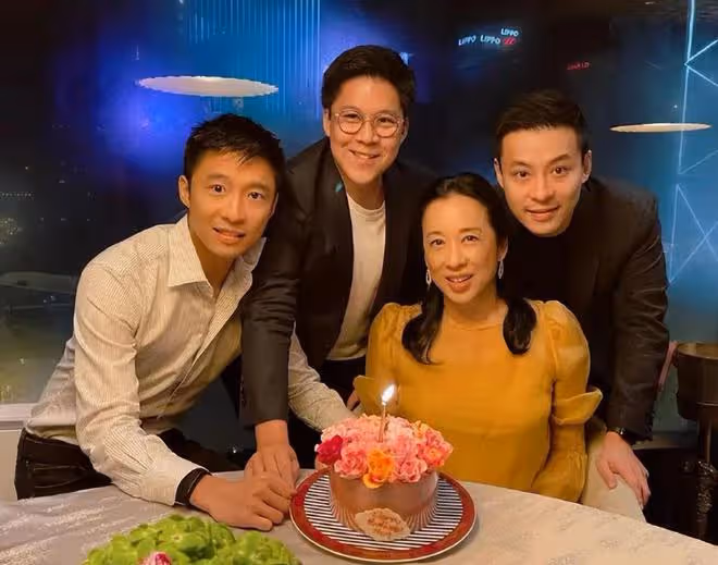 霍啟剛三弟未婚妻曬鑽戒，和郭晶晶相比，霍家的「偏心」很明顯