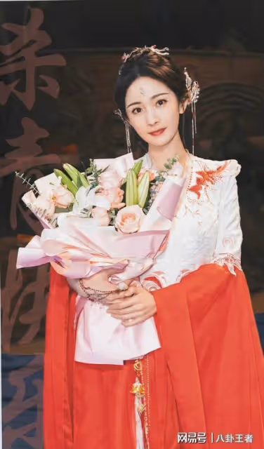 楊冪破防了！《狐妖小紅娘》被AI換臉多位女星，昔日頂流處境尷尬