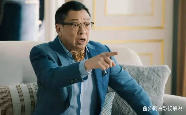 家族榮耀:邱智斌下跪認錯求原諒,琪琪反水助邱皓兒,邱智斌破防