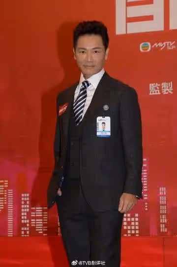 又一部TVB合拍劇開拍,59歲視帝領銜主演,與29歲小花上演忘年戀