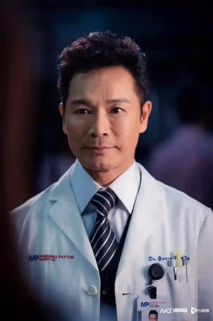 又一部TVB合拍劇開拍,59歲視帝領銜主演,與29歲小花上演忘年戀