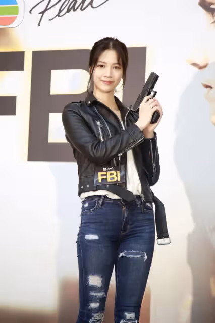 又一部TVB合拍劇開拍,59歲視帝領銜主演,與29歲小花上演忘年戀