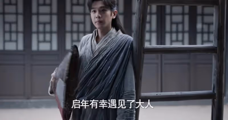 明明跟李沁相差15歲，同框演母女卻像姐妹，真是歲月不敗美人