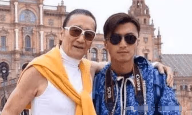 謝霆鋒兒子七字評價謝賢,謝賢老淚縱橫,謝霆鋒瘋狂指責張柏芝沒教育好孩子?