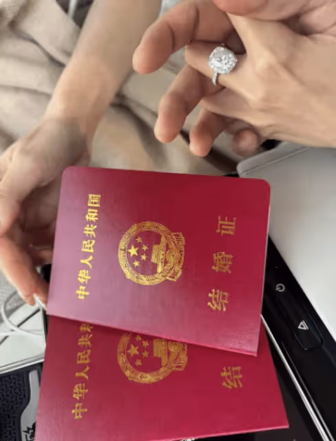 大S最傷心的一天,汪小菲真和馬筱梅再婚了,具俊曄卻跑回韓國錄綜藝