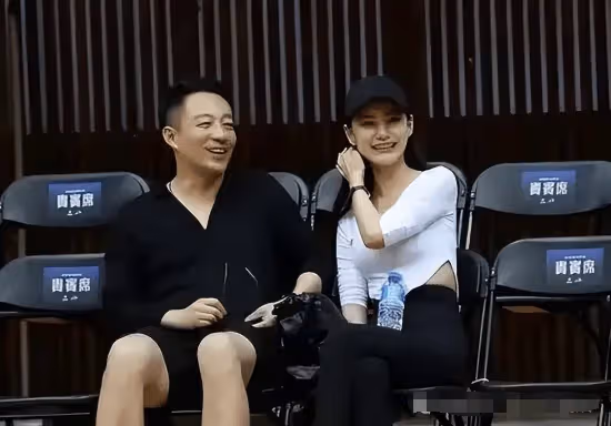 心疼!汪小菲婚訊傳來,玥兒心事重重,小菲如何化解應對?