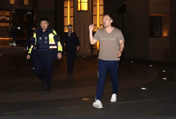 心疼!汪小菲婚訊傳來,玥兒心事重重,小菲如何化解應對?
