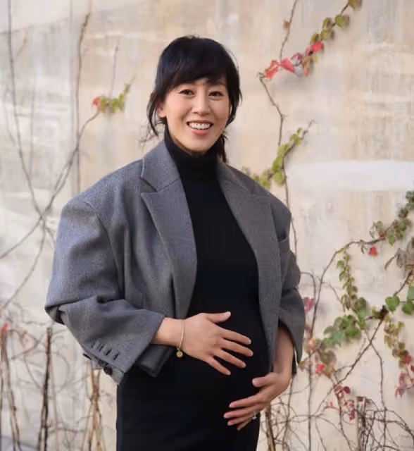香港女星梁靖琪靠父親上位,新劇演技不佳,再婚嫁小8歲帥哥