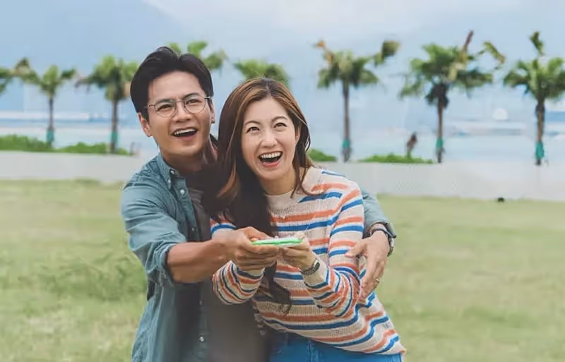 TVB知名男星羅子溢成親熱戲專業戶,拍吻戲超投入,親到嘴唇變形
